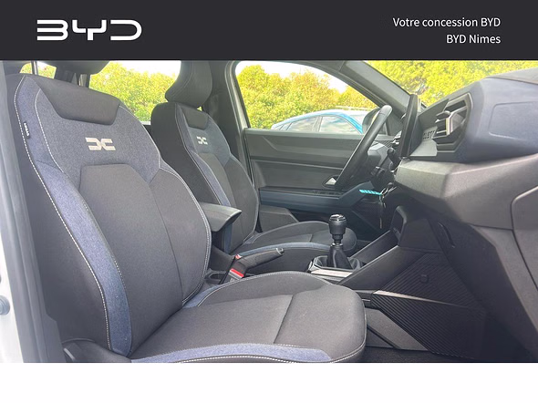DACIA Duster 1.2 mild hybrid 130ch Expression - Vue 4