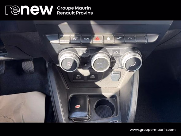 DACIA Duster 1.3 TCe 130ch FAP Extreme 4x2 - Miniature 28