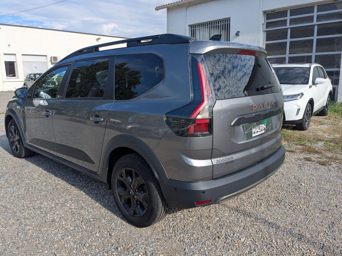 DACIA Jogger 1.8 hybrid 155ch Extreme 7 places -25 - Photo 7