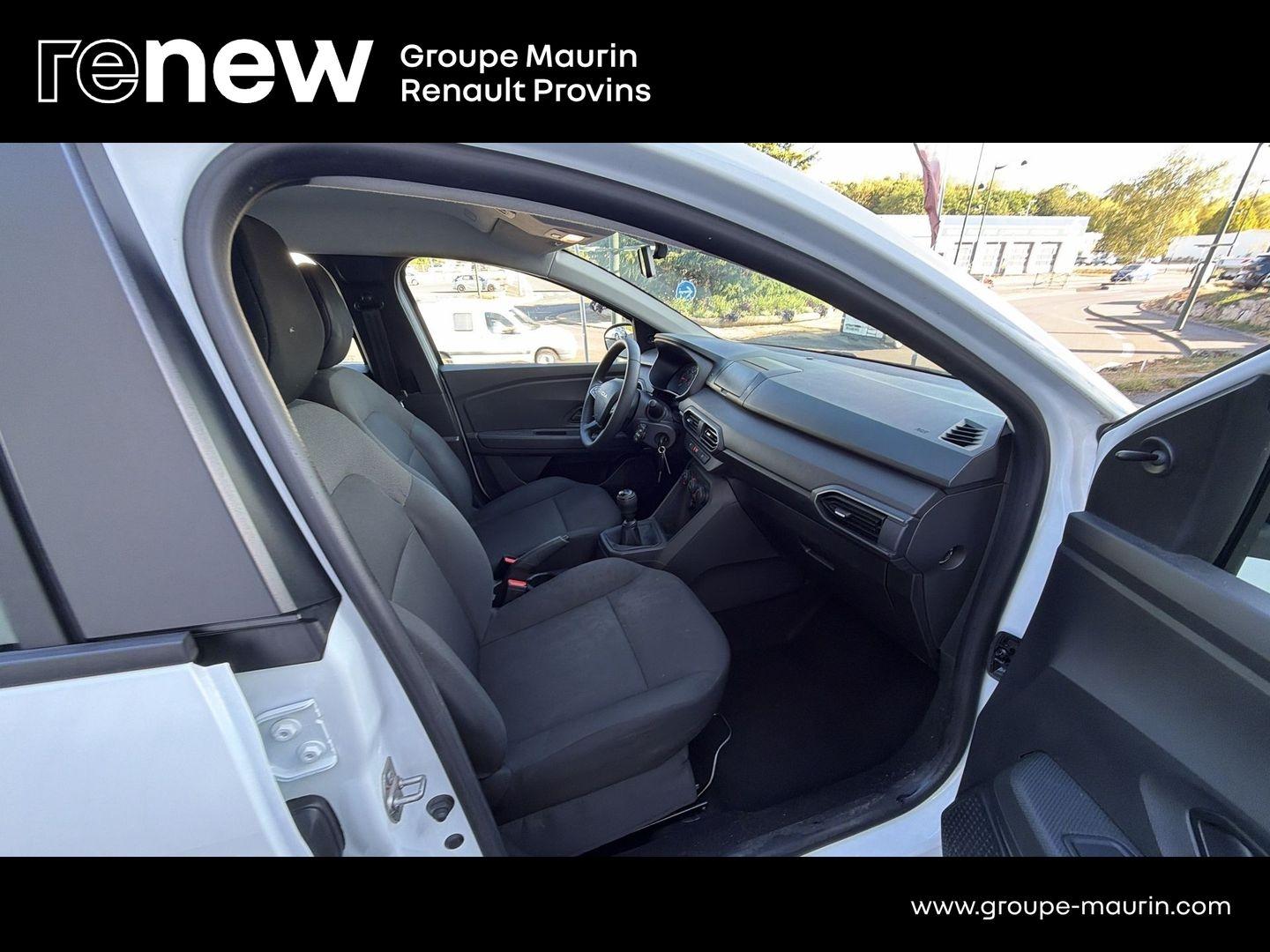 DACIA Sandero 1.0 SCe 65ch Essential -24 - Photo 17
