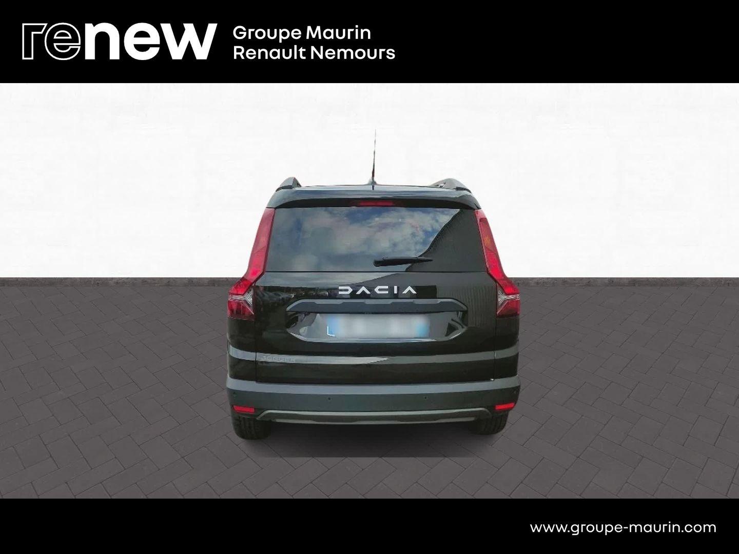 DACIA Jogger 1.0 TCe 110ch Expression 7 places -24 - Photo 4