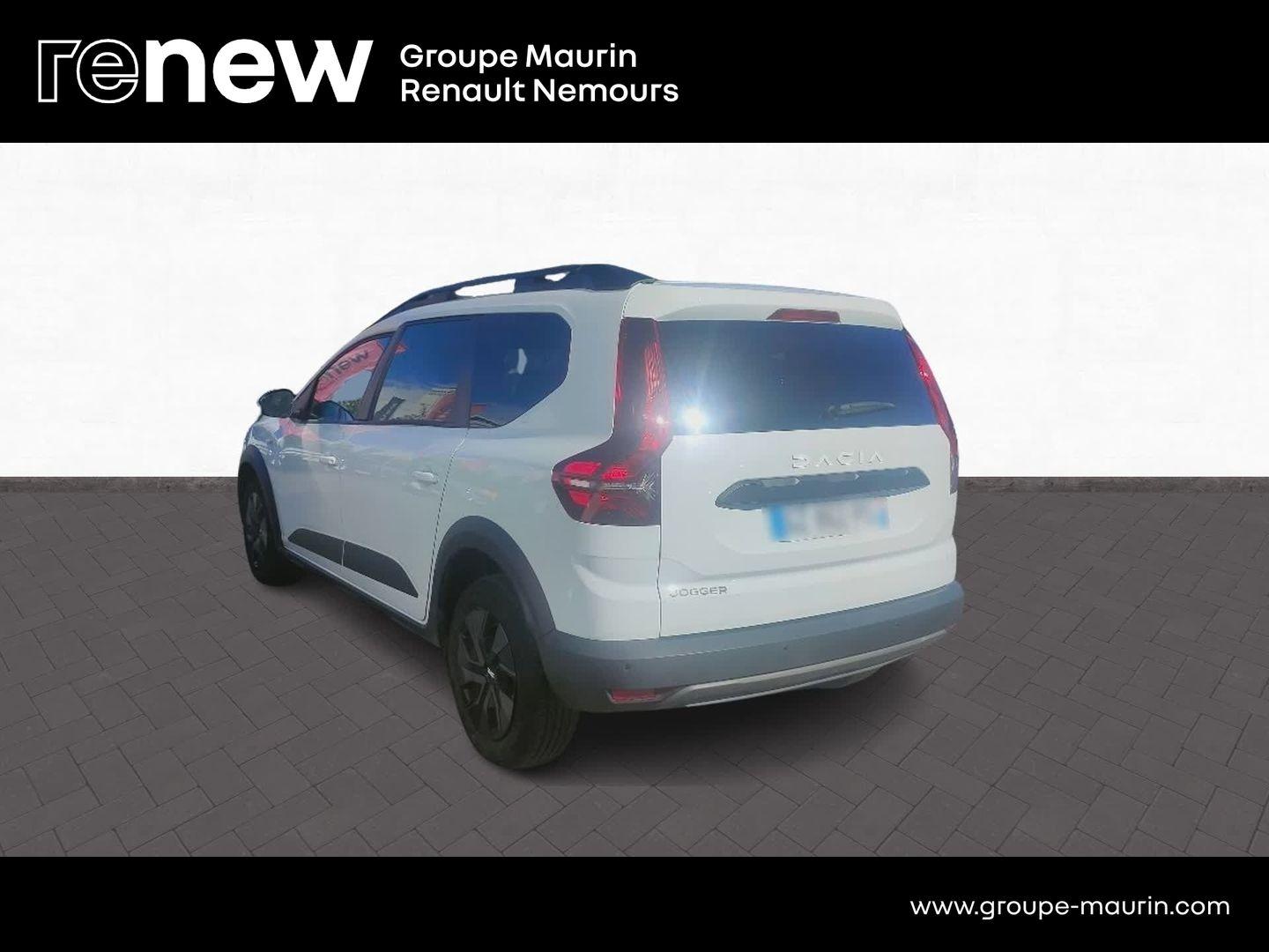 DACIA Jogger 1.0 TCe 110ch Expression 7 places -24 - Photo 3