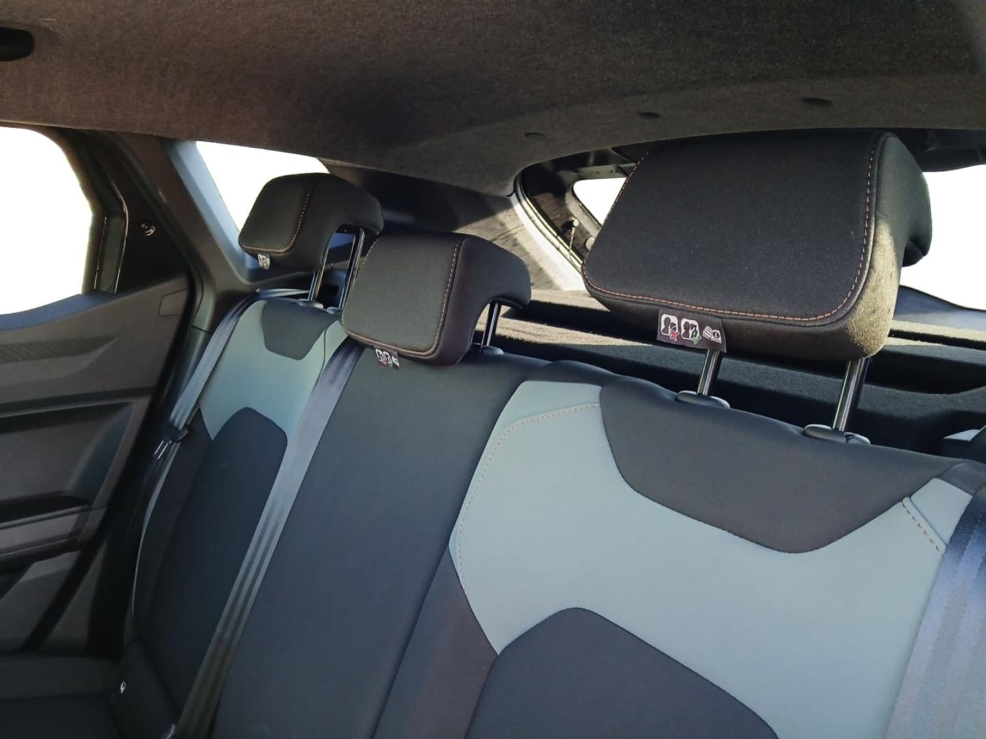 DACIA Duster 1.6 hybrid 140ch Extreme - Photo 11