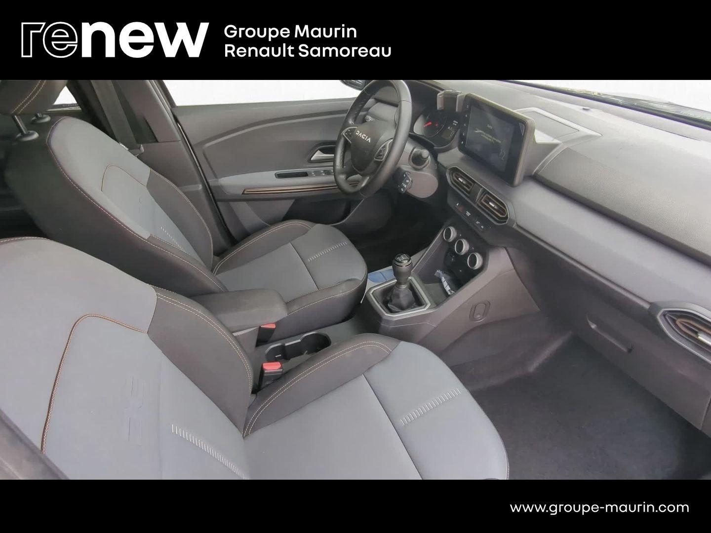 DACIA Jogger 1.0 TCe 110ch Extreme+ 7 places - Photo 17