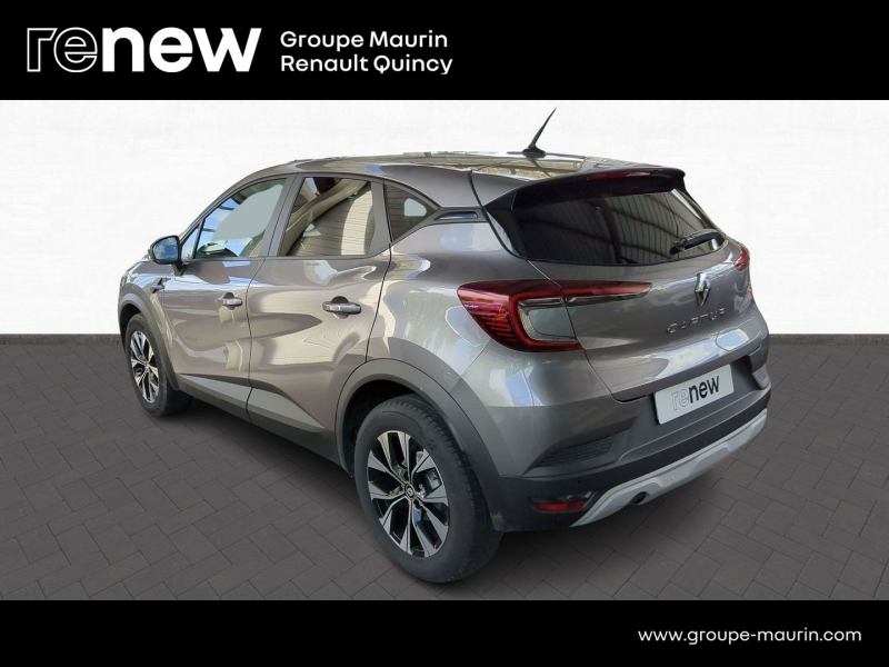 RENAULT Captur d’occasion à vendre à QUINCY-SOUS-SÉNART chez GGF - SAVY (Photo 6)