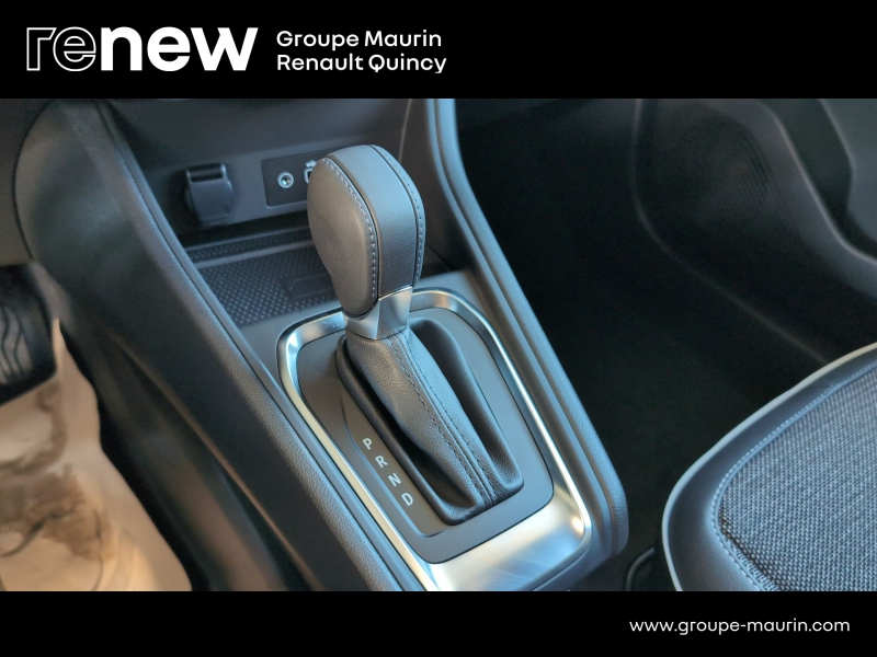 RENAULT Captur d’occasion à vendre à QUINCY-SOUS-SÉNART chez GGF - SAVY (Photo 8)