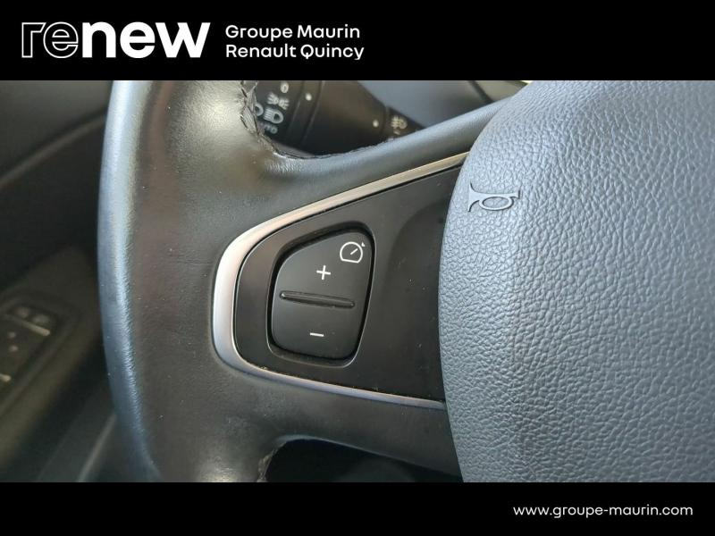 RENAULT Captur d’occasion à vendre à QUINCY-SOUS-SÉNART chez GGF - SAVY (Photo 16)