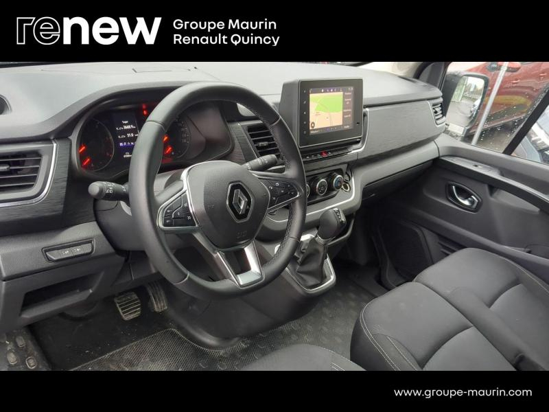 RENAULT Trafic Combi d’occasion à vendre à QUINCY-SOUS-SÉNART chez GGF - SAVY (Photo 9)