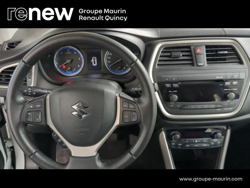 SUZUKI SX4 S-Cross d’occasion à vendre à QUINCY-SOUS-SÉNART chez GGF - SAVY (Photo 12)