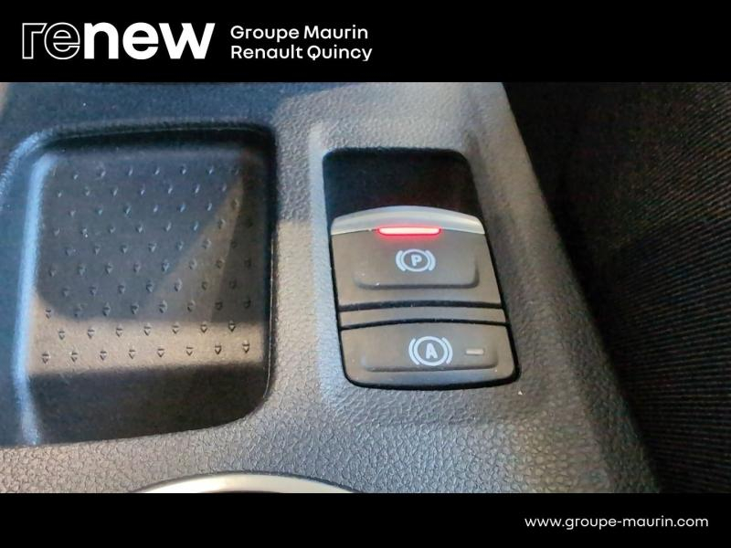 RENAULT Captur d’occasion à vendre à QUINCY-SOUS-SÉNART chez GGF - SAVY (Photo 19)