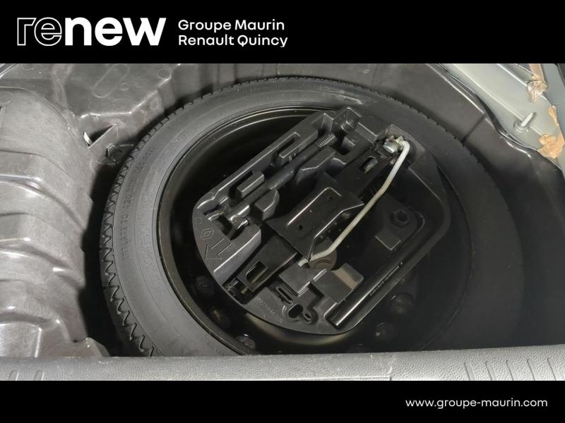 RENAULT Megane d’occasion à vendre à QUINCY-SOUS-SÉNART chez GGF - SAVY (Photo 8)