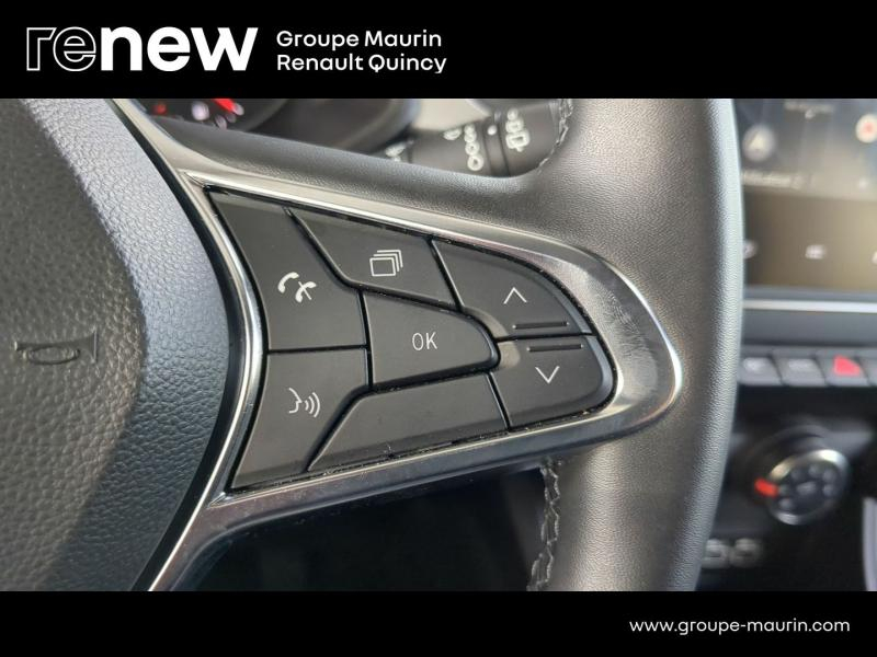 RENAULT Captur d’occasion à vendre à QUINCY-SOUS-SÉNART chez GGF - SAVY (Photo 15)