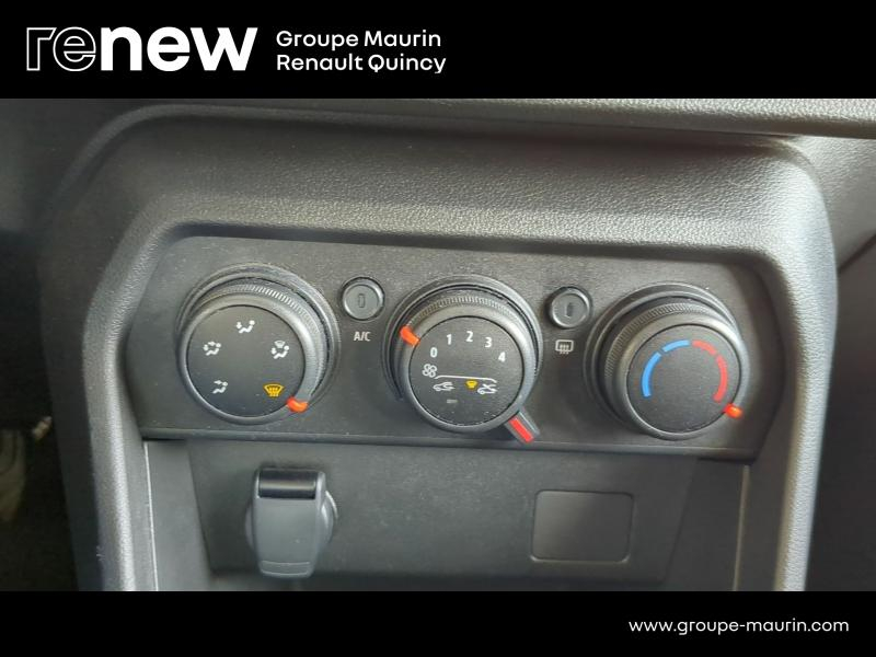DACIA Sandero d’occasion à vendre à QUINCY-SOUS-SÉNART chez GGF - SAVY (Photo 15)