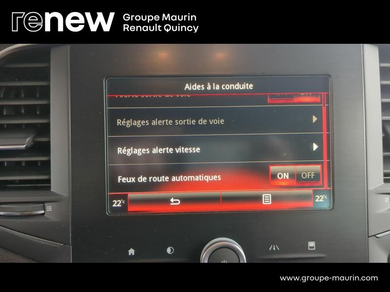 RENAULT Megane d’occasion à vendre à QUINCY-SOUS-SÉNART chez GGF - SAVY (Photo 12)