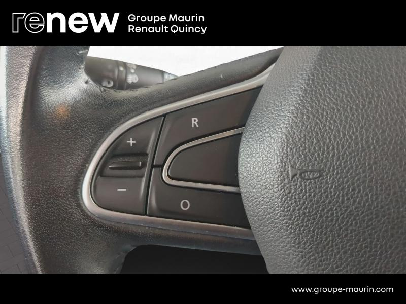 RENAULT Megane d’occasion à vendre à QUINCY-SOUS-SÉNART chez GGF - SAVY (Photo 15)