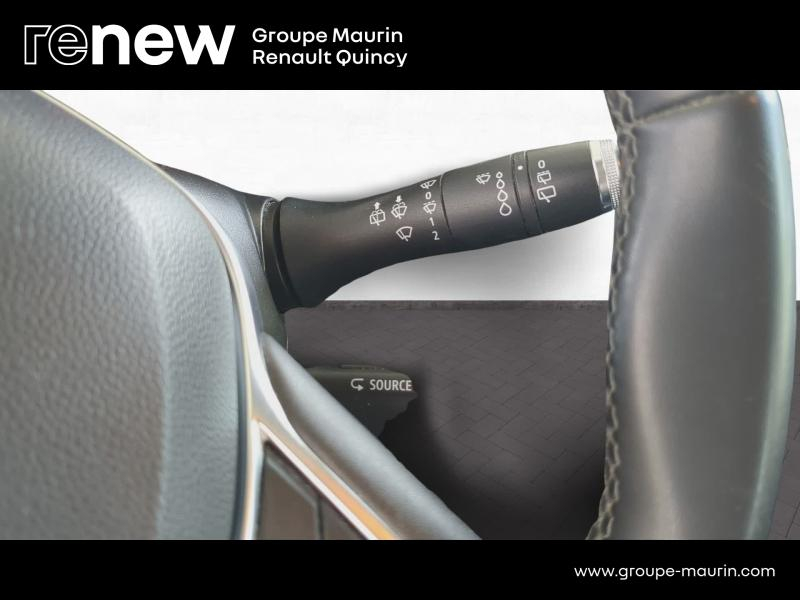 RENAULT Captur d’occasion à vendre à QUINCY-SOUS-SÉNART chez GGF - SAVY (Photo 14)