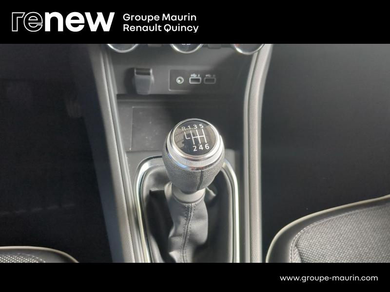 RENAULT Captur d’occasion à vendre à QUINCY-SOUS-SÉNART chez GGF - SAVY (Photo 16)