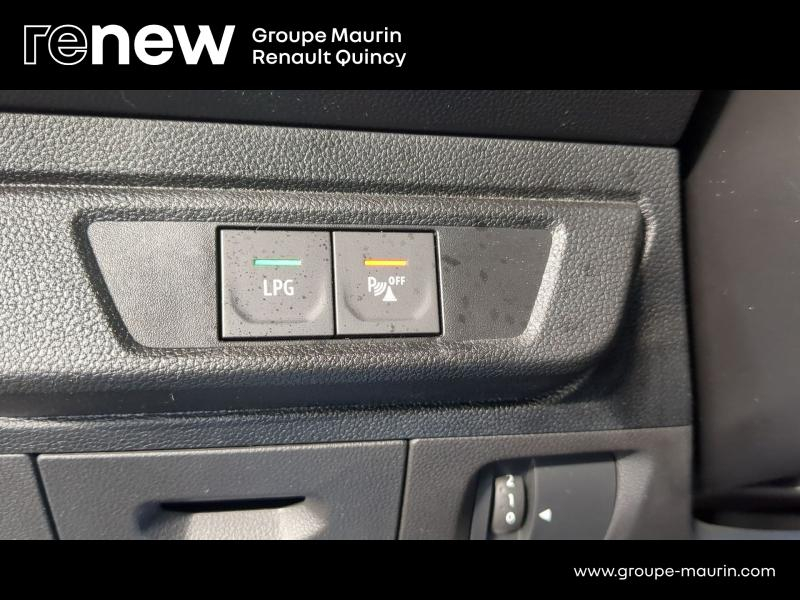 DACIA Sandero d’occasion à vendre à QUINCY-SOUS-SÉNART chez GGF - SAVY (Photo 11)