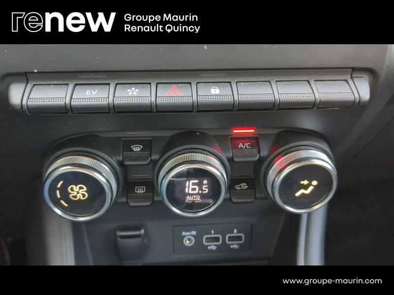 RENAULT Captur d’occasion à vendre à QUINCY-SOUS-SÉNART chez GGF - SAVY (Photo 13)