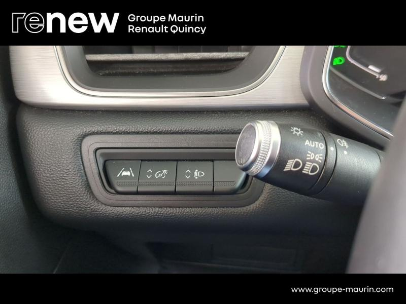 RENAULT Captur d’occasion à vendre à QUINCY-SOUS-SÉNART chez GGF - SAVY (Photo 16)