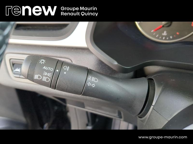 RENAULT Captur d’occasion à vendre à QUINCY-SOUS-SÉNART chez GGF - SAVY (Photo 12)