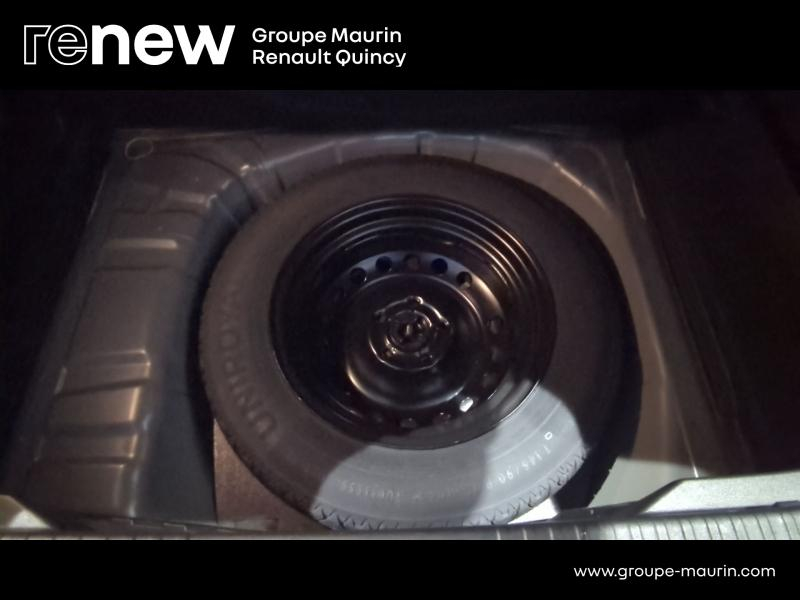 RENAULT Captur d’occasion à vendre à QUINCY-SOUS-SÉNART chez GGF - SAVY (Photo 11)