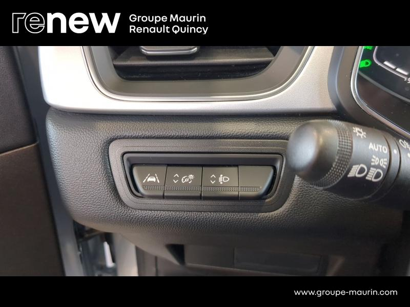 RENAULT Captur d’occasion à vendre à QUINCY-SOUS-SÉNART chez GGF - SAVY (Photo 15)
