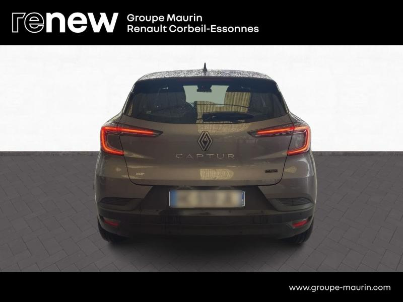 RENAULT Captur d’occasion à vendre à QUINCY-SOUS-SÉNART chez GGF - SAVY (Photo 6)