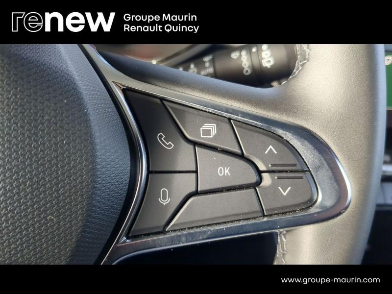 agency.seo.links.detann.title RENAULT  d’occasion à vendre à QUINCY-SOUS-SÉNART chez GGF - SAVY (Photo 17)