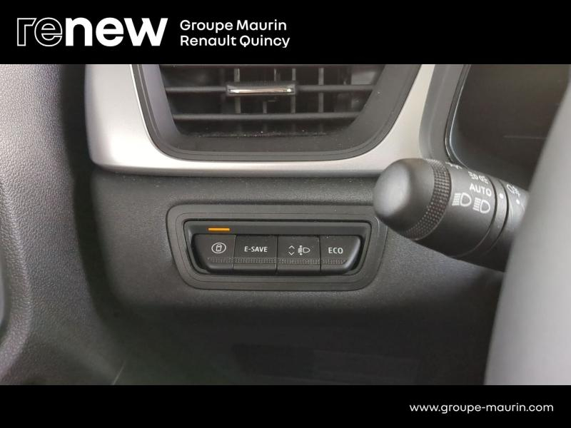 agency.seo.links.detann.title RENAULT Captur d’occasion à vendre à QUINCY-SOUS-SÉNART chez GGF - SAVY (Photo 17)