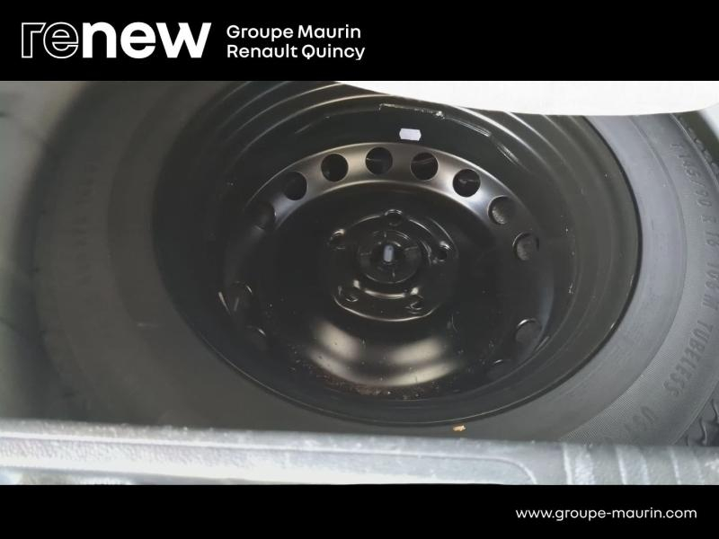 RENAULT Captur d’occasion à vendre à QUINCY-SOUS-SÉNART chez GGF - SAVY (Photo 11)