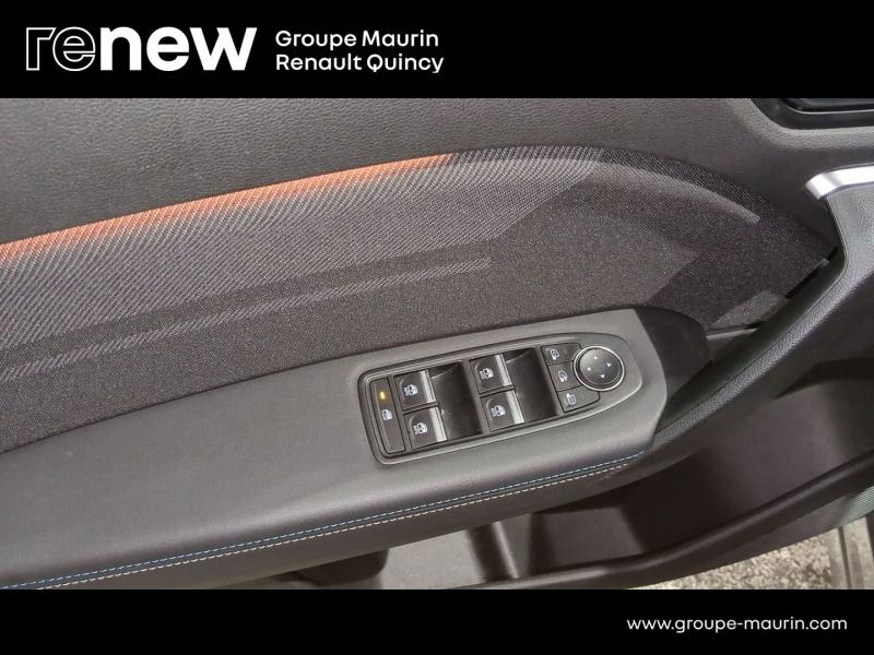 RENAULT Captur d’occasion à vendre à QUINCY-SOUS-SÉNART chez GGF - SAVY (Photo 14)