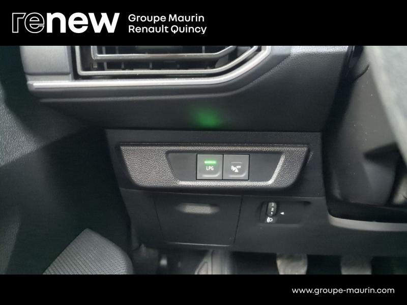 DACIA Sandero d’occasion à vendre à QUINCY-SOUS-SÉNART chez GGF - SAVY (Photo 19)