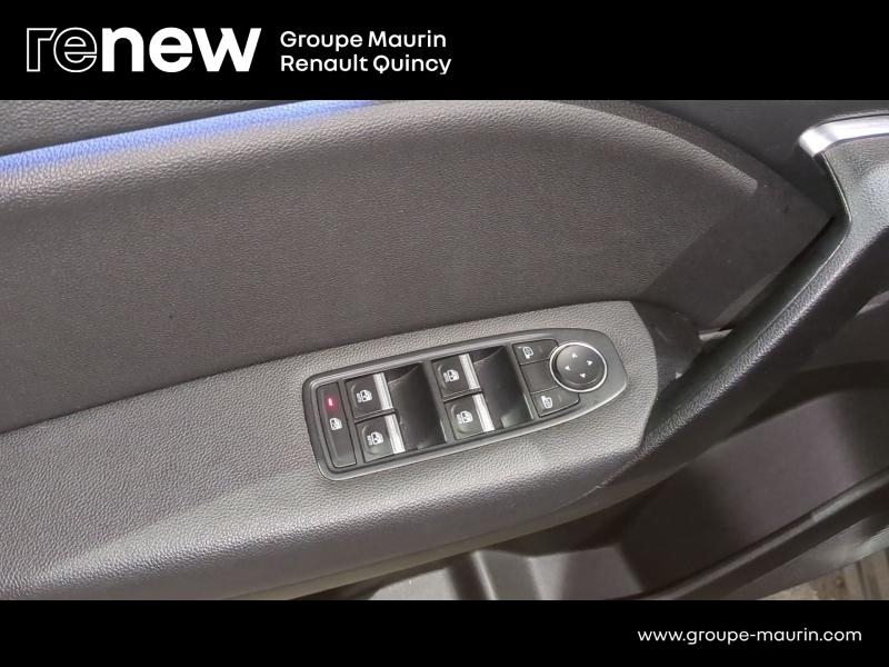 RENAULT Captur d’occasion à vendre à QUINCY-SOUS-SÉNART chez GGF - SAVY (Photo 14)