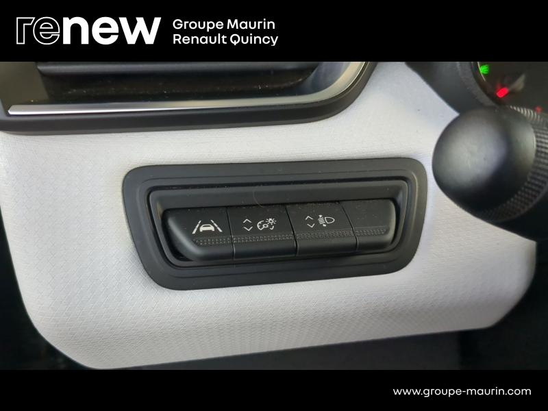 RENAULT Clio d’occasion à vendre à QUINCY-SOUS-SÉNART chez GGF - SAVY (Photo 15)