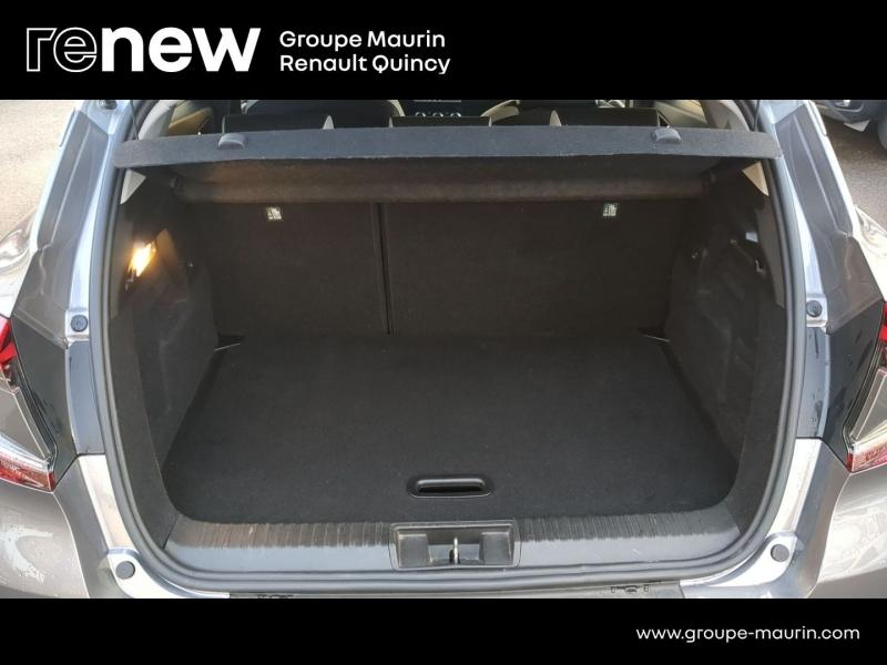 RENAULT Captur d’occasion à vendre à QUINCY-SOUS-SÉNART chez GGF - SAVY (Photo 8)