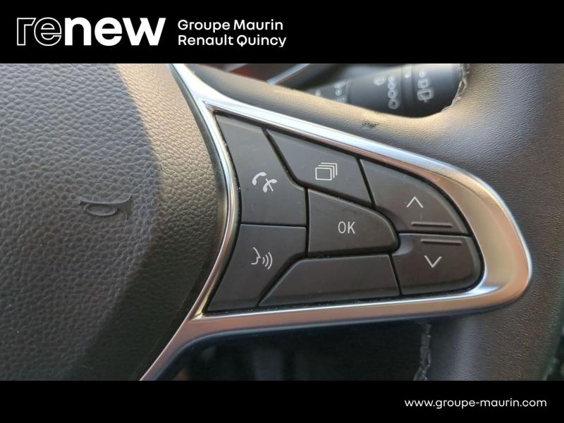 RENAULT Captur d’occasion à vendre à QUINCY-SOUS-SÉNART chez GGF - SAVY (Photo 18)