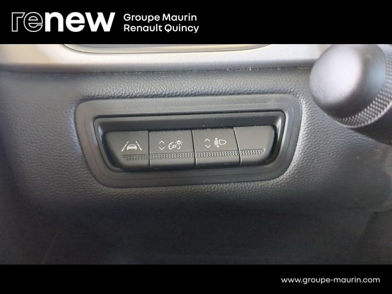 RENAULT Captur d’occasion à vendre à QUINCY-SOUS-SÉNART chez GGF - SAVY (Photo 17)