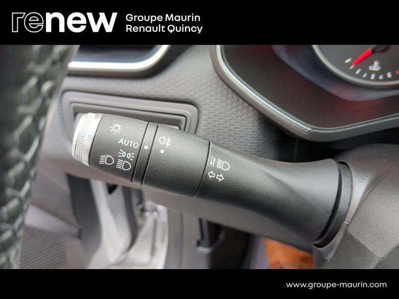 RENAULT Clio d’occasion à vendre à QUINCY-SOUS-SÉNART chez GGF - SAVY (Photo 15)