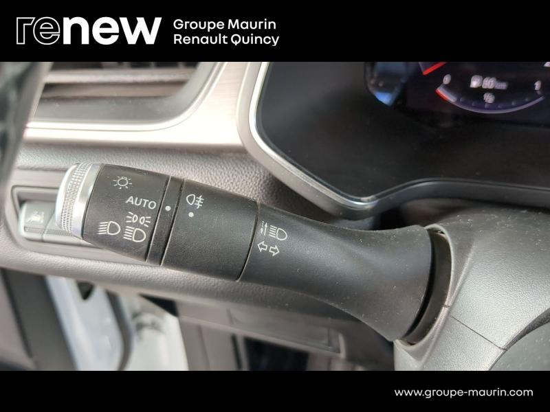 RENAULT Captur d’occasion à vendre à QUINCY-SOUS-SÉNART chez GGF - SAVY (Photo 14)