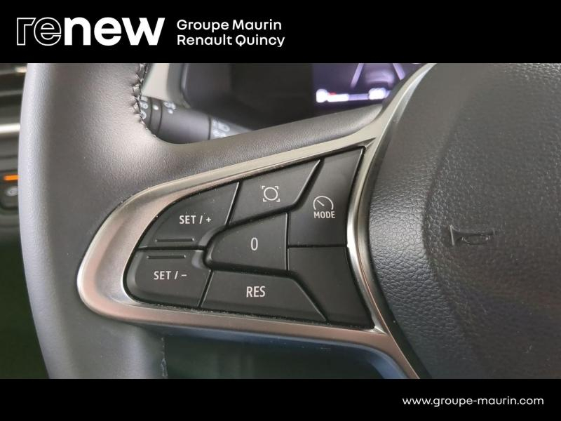 RENAULT Captur d’occasion à vendre à QUINCY-SOUS-SÉNART chez GGF - SAVY (Photo 15)