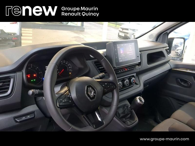 RENAULT Trafic Combi d’occasion à vendre à QUINCY-SOUS-SÉNART chez GGF - SAVY (Photo 13)