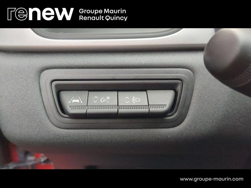 RENAULT Captur d’occasion à vendre à QUINCY-SOUS-SÉNART chez GGF - SAVY (Photo 14)