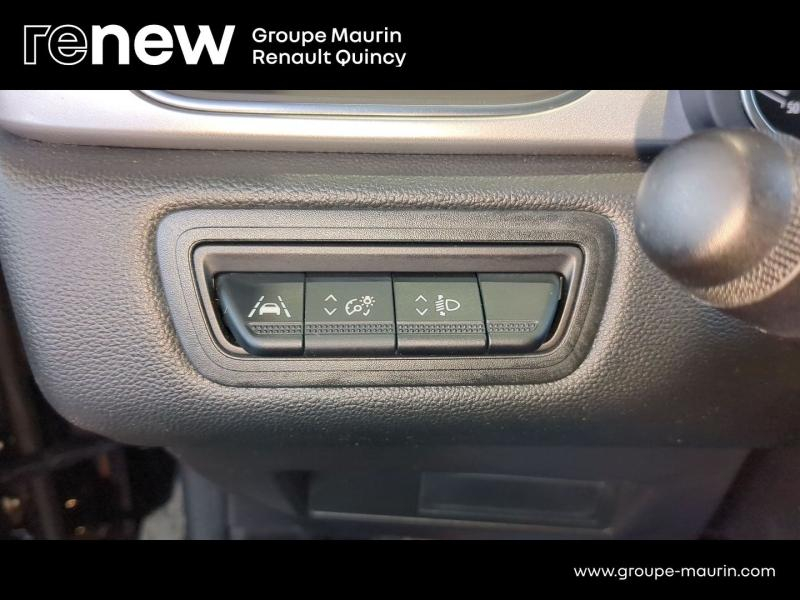 RENAULT Captur d’occasion à vendre à QUINCY-SOUS-SÉNART chez GGF - SAVY (Photo 16)