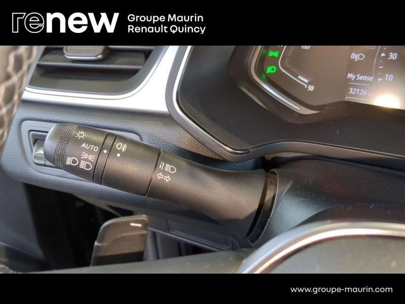 RENAULT Captur d’occasion à vendre à QUINCY-SOUS-SÉNART chez GGF - SAVY (Photo 17)