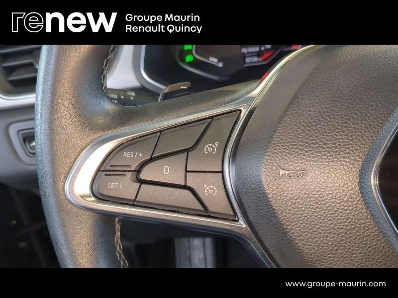 RENAULT Captur d’occasion à vendre à QUINCY-SOUS-SÉNART chez GGF - SAVY (Photo 19)