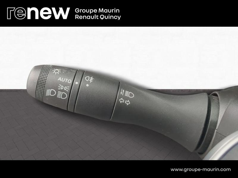 RENAULT Captur d’occasion à vendre à QUINCY-SOUS-SÉNART chez GGF - SAVY (Photo 19)
