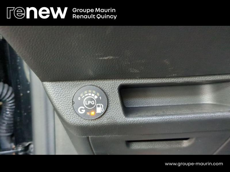 RENAULT Clio d’occasion à vendre à QUINCY-SOUS-SÉNART chez GGF - SAVY (Photo 17)