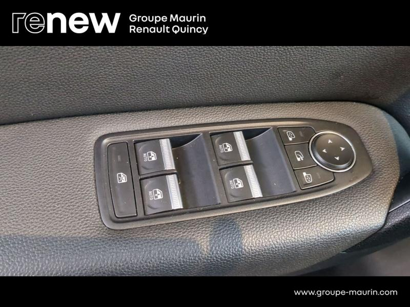 RENAULT Captur d’occasion à vendre à QUINCY-SOUS-SÉNART chez GGF - SAVY (Photo 15)