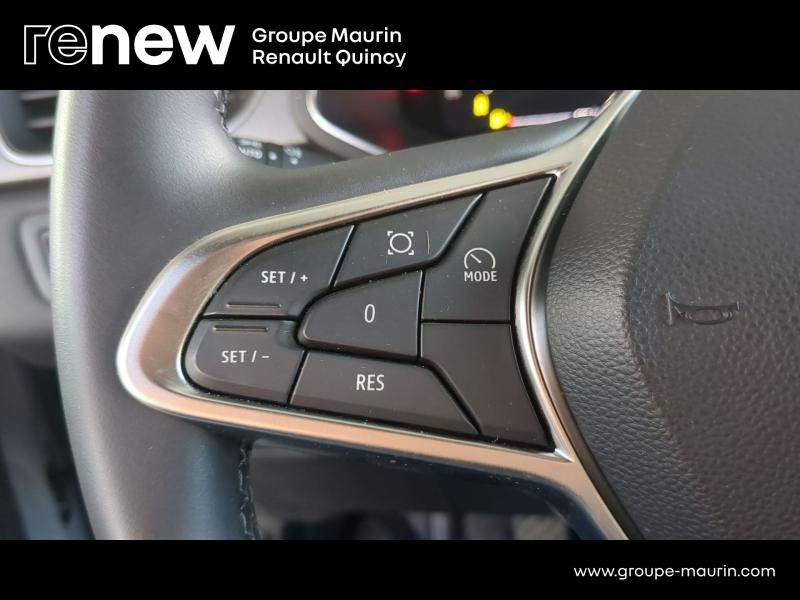 RENAULT Captur d’occasion à vendre à QUINCY-SOUS-SÉNART chez GGF - SAVY (Photo 11)